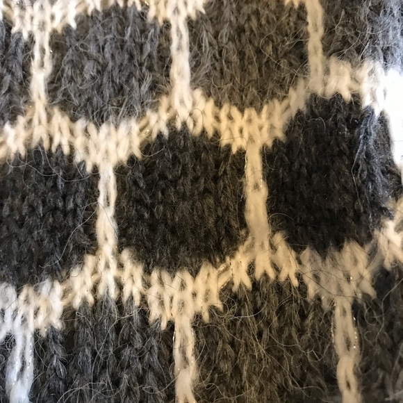 Vitrin Design Knit Gray White Midi Skirt size Small - Picture 5 of 8